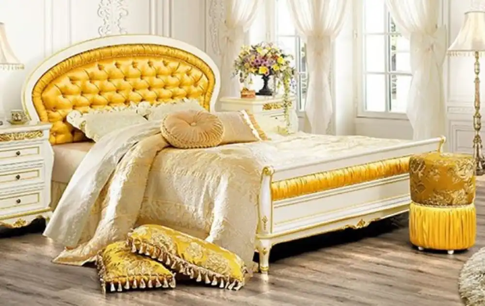 Casa Padrino luxury baroque double bed with rhinestones gold / white - Magnificent solid wood bed - Luxury bedroom furniture in baroque style - Baroque bedroom furniture - Noble & Magnificent Preis Gesenkt