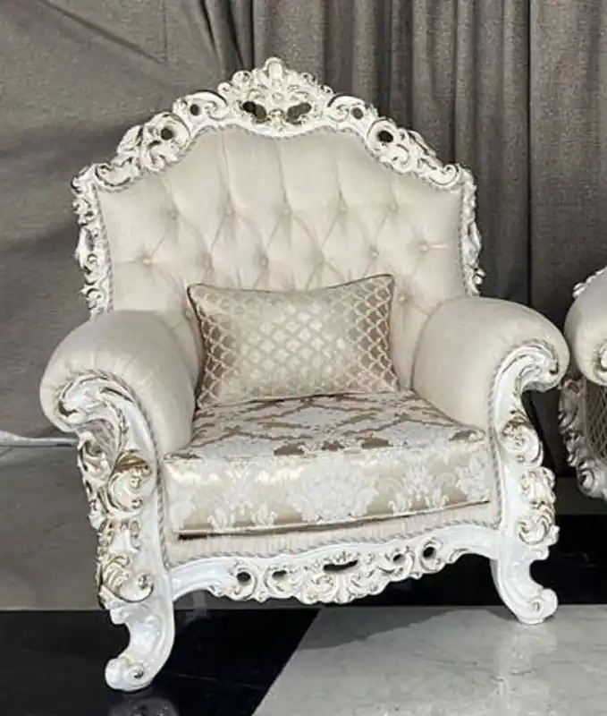 Bestseller Casa Padrino fauteuil baroque de luxe crème / blanc / or - Magnifique fauteuil de salon - Meuble de salon de style baroque - Meuble de luxe de style baroque - Ameublement baroque