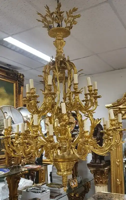 Casa Padrino lustre baroque de luxe en bronze or - Magnifique lustre de salon de style baroque - Lustres de salon - Lustres d'hôtel - Luminaires baroques - Meubles baroques Wochenendangebot