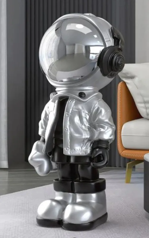 Casa Padrino sculpture décorative design de luxe astronaute argent / noir 30 x H. 70 cm - Figurine décorative en résine - Accessoires déco design de luxe - Qualité de luxe Top-Angebot