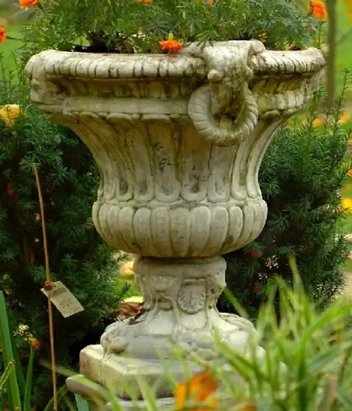Casa Padrino pot de fleurs décoratif de jardin baroque gris clair 73 x 67 x H. 70 cm - Cache-pot style baroque - Décoration de jardin baroque - Décoration de terrasse baroque - Accessoires baroque Echt