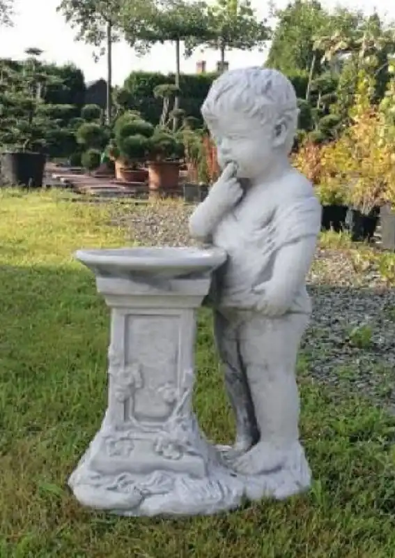 Casa Padrino Sculpture Art Nouveau Garçon au Bain d'Oiseau Gris H. 50 cm - Elégante Décoration de Jardin Figurine en Pierre - Accessoires de Décoration de Jardin Baroque & Art Nouveau Geprüft