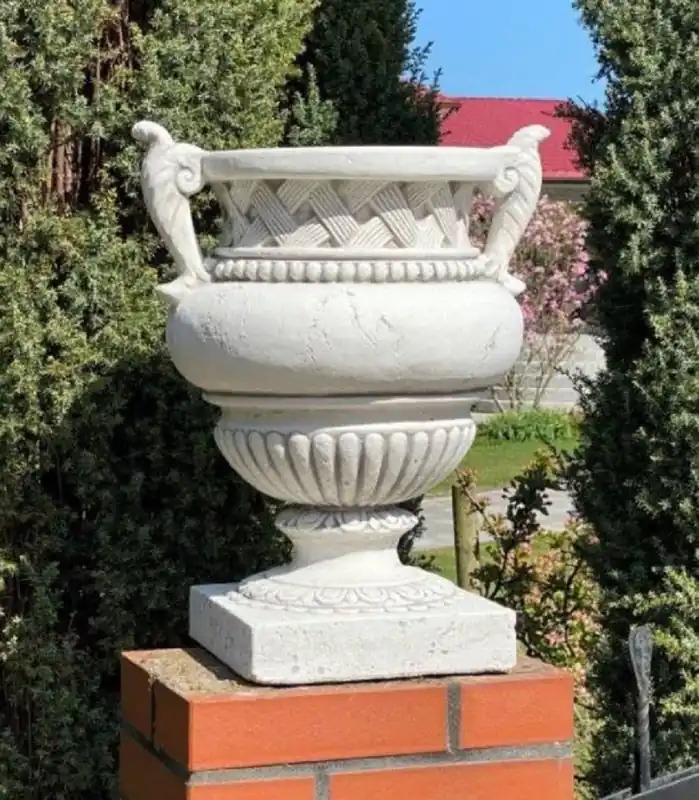 Preisreduziert Casa Padrino pot de fleurs décoratif de jardin baroque blanc H. 53 cm - Magnifique cache pot de style baroque - Décoration de jardin et terrasse baroque - Accessoires de jardin baroque