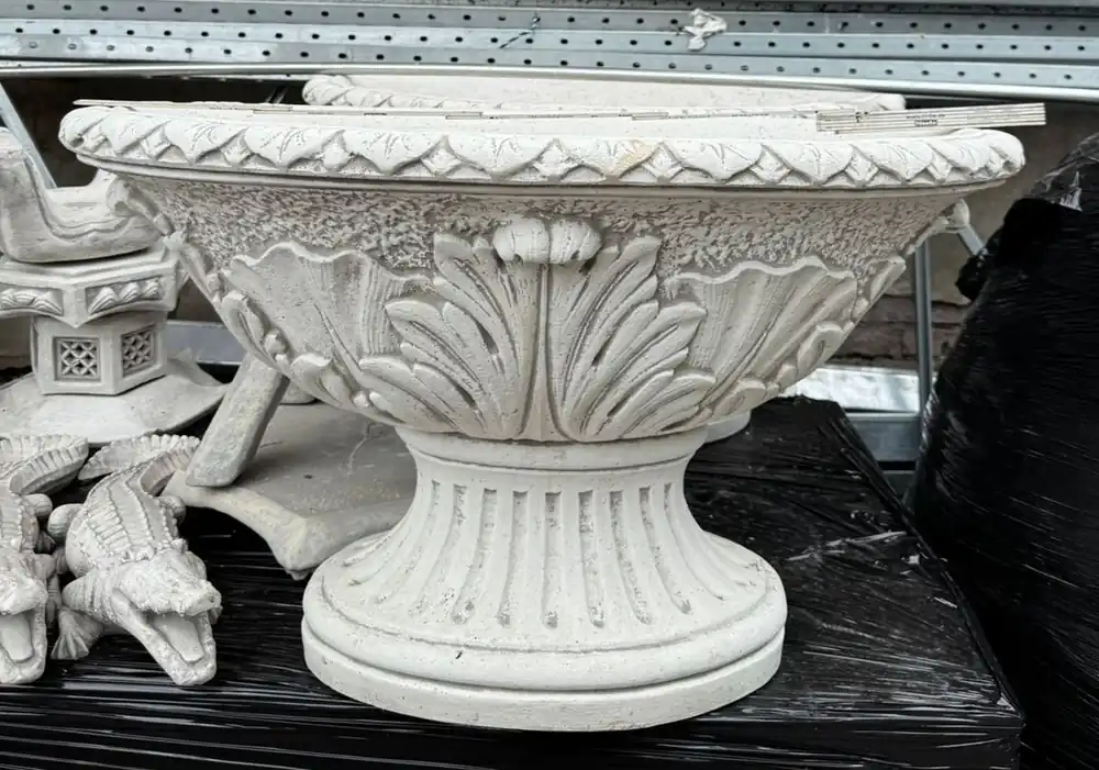 Casa Padrino Luxus Barock Blumentopf Weiß 100 cm - Garten Deko Accessoires Neu Im Sortiment