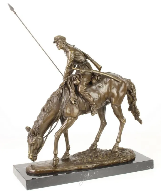Casa Padrino scultura in bronzo di lusso soldato con cavallo in bronzo / oro / nero 43,9 x 15 x H. 43,2 cm - Figura in Bronzo Decò Preis Gesenkt
