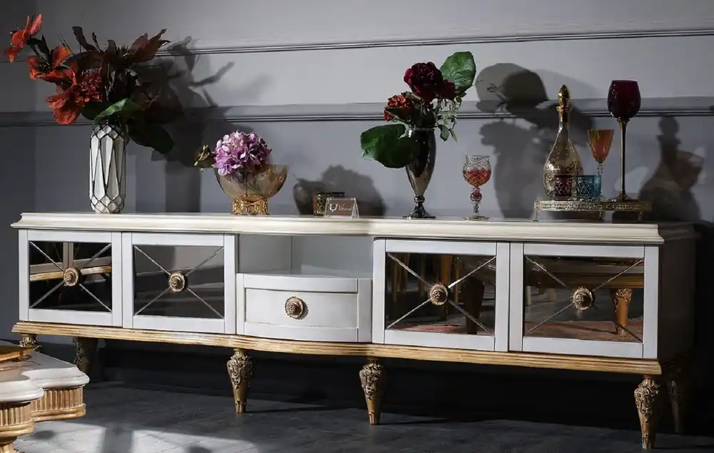 Casa Padrino Armadio del TV Barocco di Lusso Bianco / Oro 241 x 43 x H. 67 cm - Armadio del Soggiorno Barocco con 4 Porte e Cassetto Neue Ware