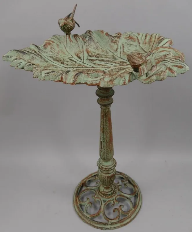 Casa Padrino bagno per uccelli Art Nouveau con 2 uccelli decorativi verde chiaro / ruggine 40 x 34 x A. 61 cm - Decorazione da Giardino - Accessori da Giardino Begrenztes Angebot