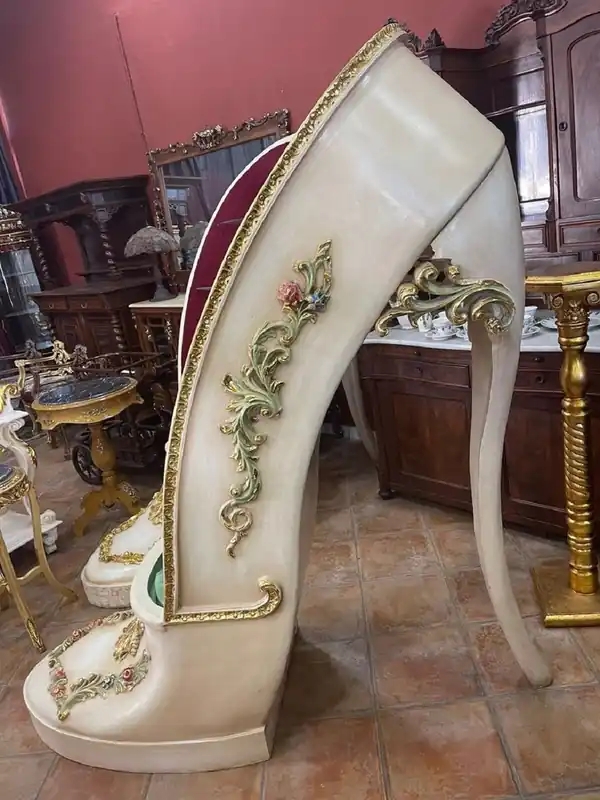 Neu Casa Padrino vetrina barocco di lusso scarpe con tacco alto viola / crema / oro - Vetrina scarpe da donna in legno massello fatta a mano - Magnifici mobili barocchi