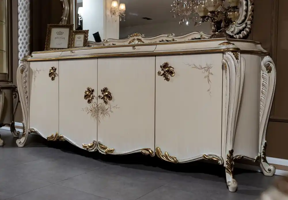 Casa Padrino credenza barocco di lusso crema / bianco / oro - Magnifico armadio in legno massello con 4 ante e cassetto - Mobili Barocchi Angebot