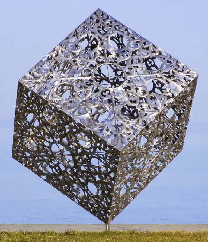 Casa Padrino scultura da giardino di lusso in acciaio inossidabile cubo argento 150 x 130 x A. 170 cm - Decorazione da giardino resistente alle intemperie fatta a mano - Collezione di Lusso Sichere Zahlung
