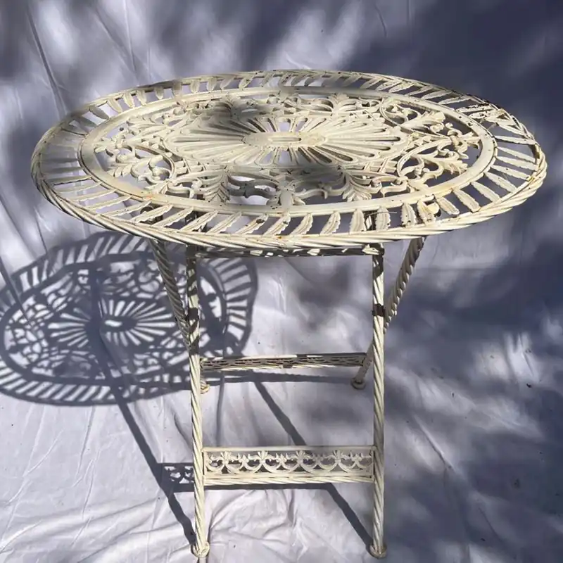 Preisreduziert Casa Padrino mesa de jardín Art Nouveau crema 70 x 54 x A. 74 cm - Mesa de comedor de jardín plegable