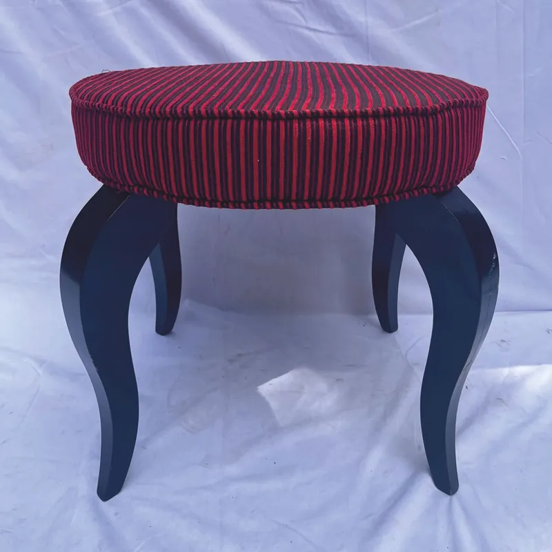 Preisknaller Casa Padrino Taburete Barroco Rojo / Negro A. 49 cm - Muebles de Estilo Barroco
