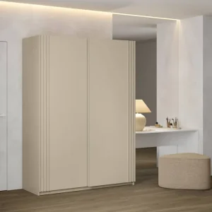 Markenprodukt Schiebeschrank Niva 150 cm beige geräumiger Kleiderschrank mit Lamellen verziert ist perfekt für Räume jeder Größe