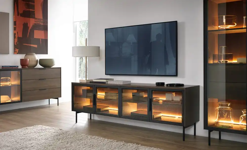Begrenztes Angebot TV Schrank Lumi 181 cm Eiche dunin Design TV-Schrank mit Glasfronten und stimmungsvoller LED-Beleuchtung