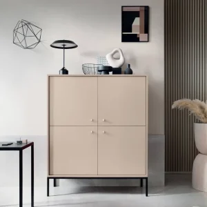 Saisonangebot Hohe Kommode Mono 104 cm Beige Minimalistisches Design stilvoller goldener Griff schlichte Form mit metallischen Elementen
