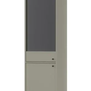 Vitrine Kioto II 52 cm Eukalyptus stilvolles Design sicheres gehärtetes Glas Vitrine auf schwarzem Metall Beine unterstützt Schnäppchen