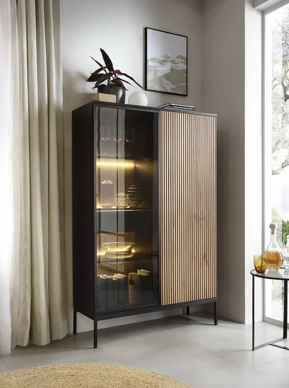 Vitrine Amma 104 cm schwarz / eiche wotan mit schublade moderne form stilvolle wohnzimmerausführung push to open system Preis Gesenkt
