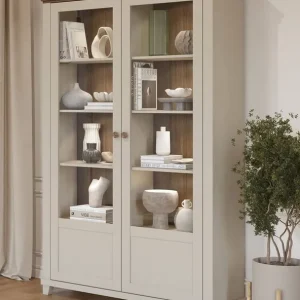 Vitrine Evora 126 cm beige / Eiche dunin wird Liebhaber von ausdrucksstarken Interieurs ideal für das Wohnzimmer und Esszimmer begeistern Preisreduziert