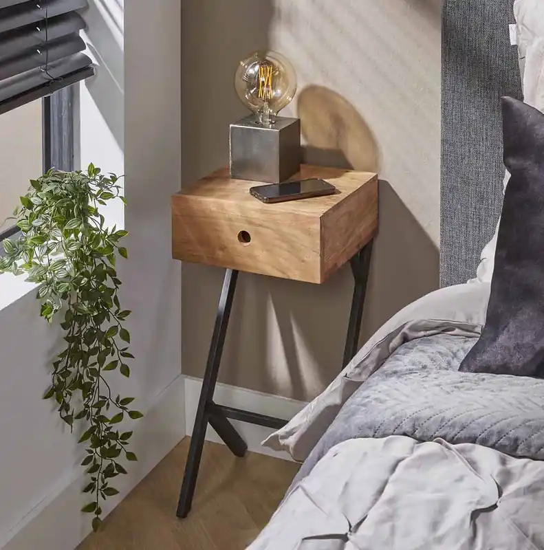 Nachttisch NELE XS mit 1 Schublade Akazie Höhe 60 cm Markenprodukt