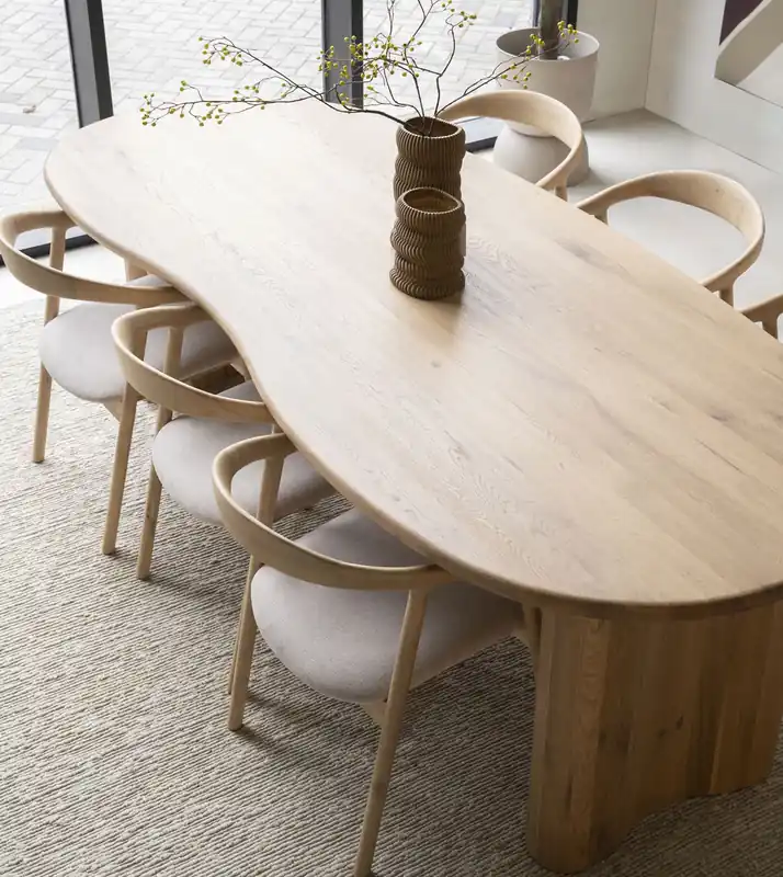 Esstisch JOSH oval organische Form 250 x 110 cm Eiche natur Ausverkauf