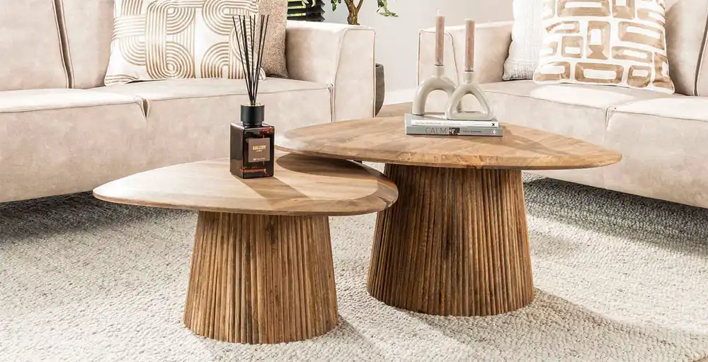 Angebot 2er Set Couchtisch Rave Dreieckform Mangoholz sandfarben