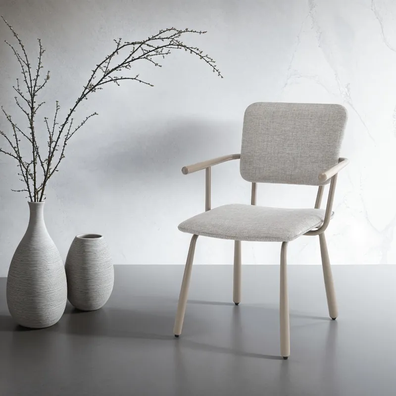 Sofort Bestellen Esszimmerstuhl Finn Stuhl mit Armlehnen Gestell weiß Stoff beige