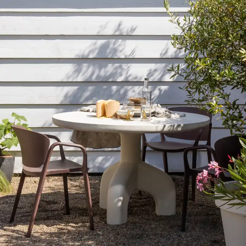 Sonderaktion Gartentisch LUNO rund Ø 120 cm Polymer natur