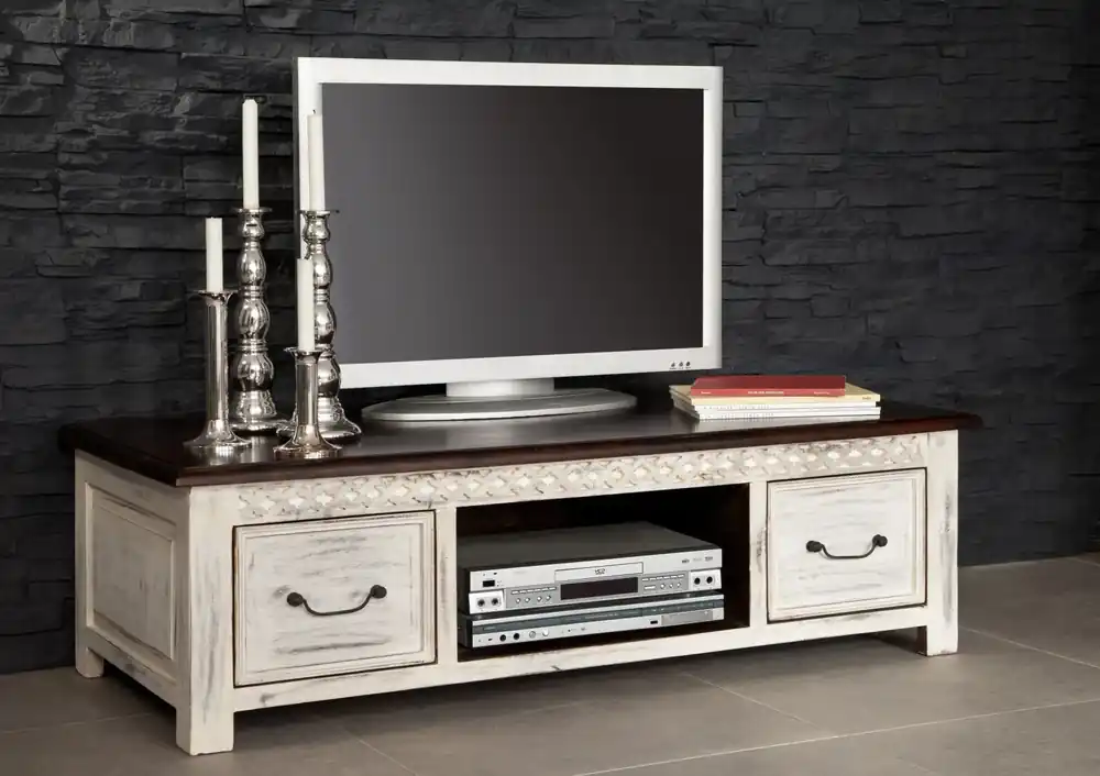 Must-Have TV-Board Mango / Akazie 135x60x40 weiß gewachst CASTLE-ANTIK #237