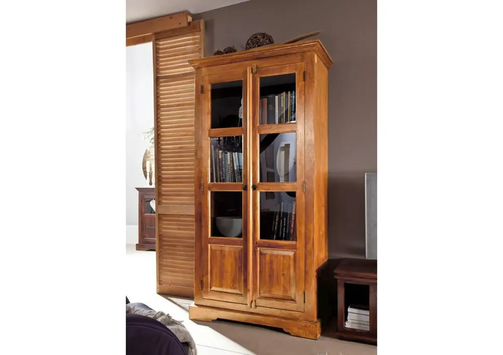 Must-Have Vitrine Akazie 98x46x191 honig lackiert OXFORD #0440