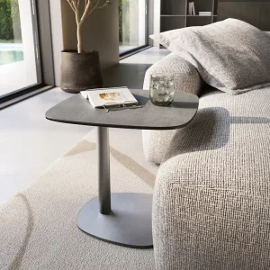 Ausverkauf Beistelltisch Edge Boot 50x50 cm Keramik Beton Grau Eleny Edelstahl gebürstet